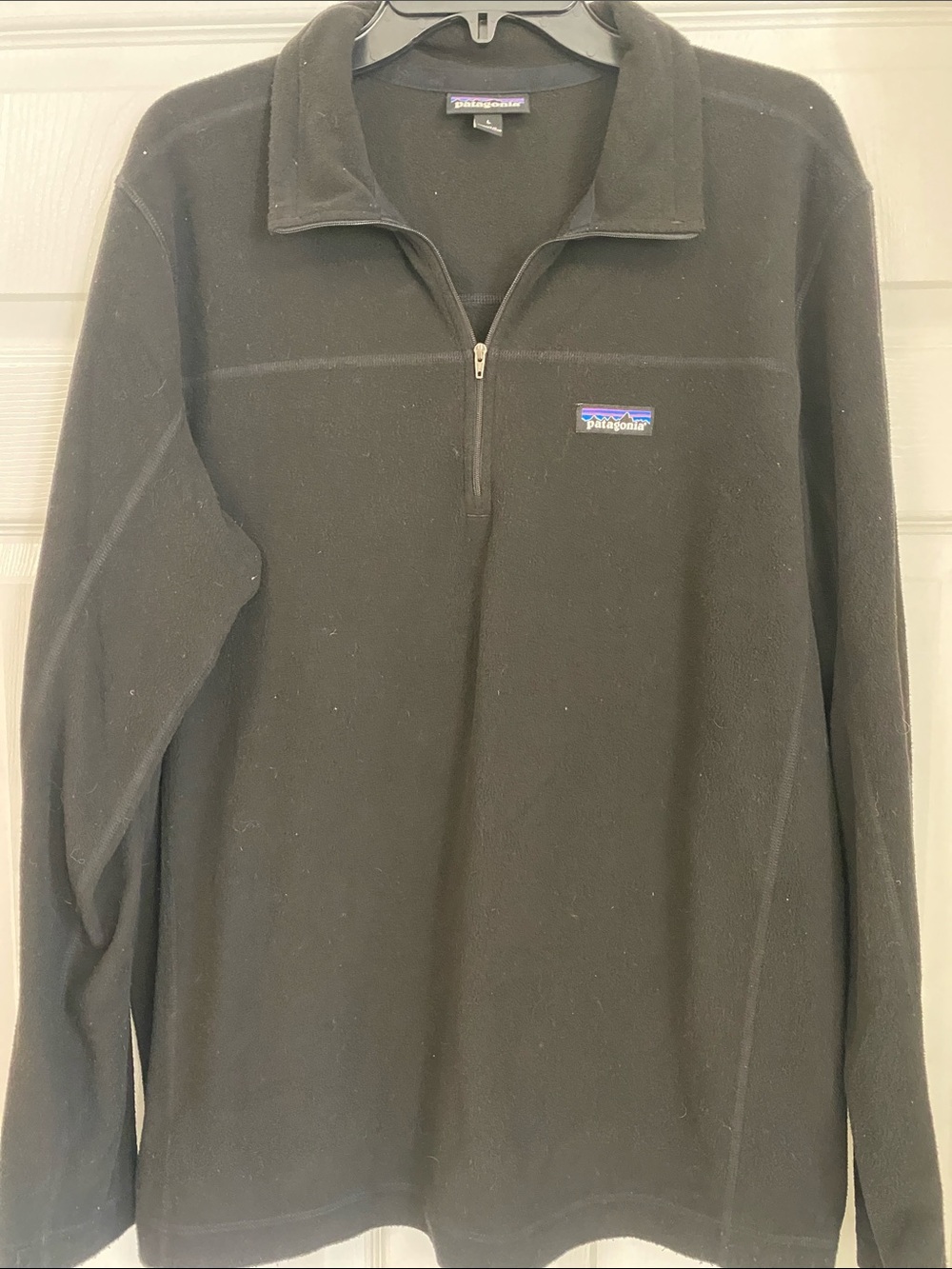 Patagonia Men’s Black Half-Zip Fleece Pullover